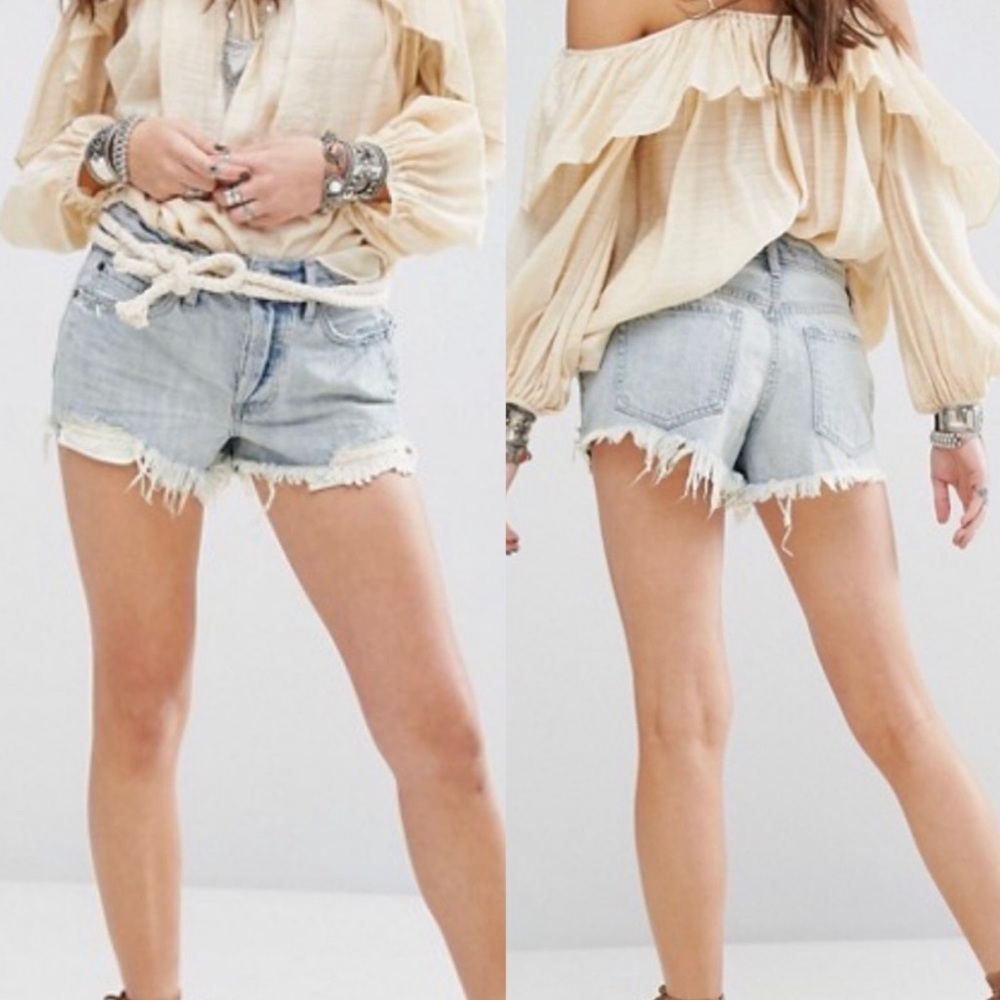 Free People “We The Free” Daisy Chain Lace Shorts